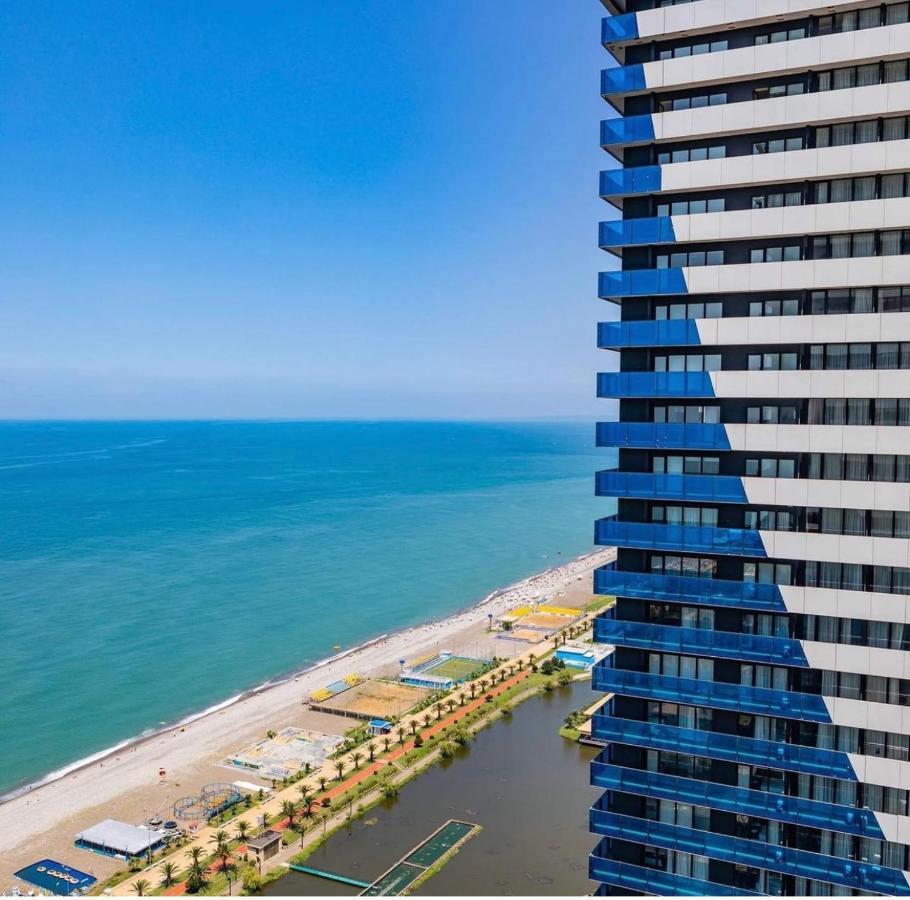 Orbi City Suite Batumi Exterior photo